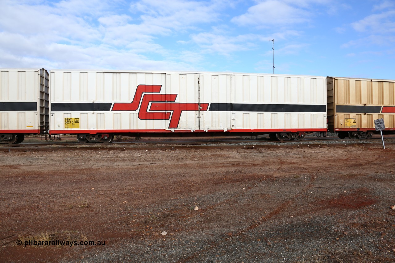 160525 4558
Parkeston, SCT train 3PG1 which operates from Perth to Parkes NSW (Goobang Junction), PBHY type covered van PBHY 0027 Greater Freighter, one of thirty five units built by Gemco WA in 2005 without the Greater Freighter signage.
Keywords: PBHY-type;PBHY0027;Gemco-WA;