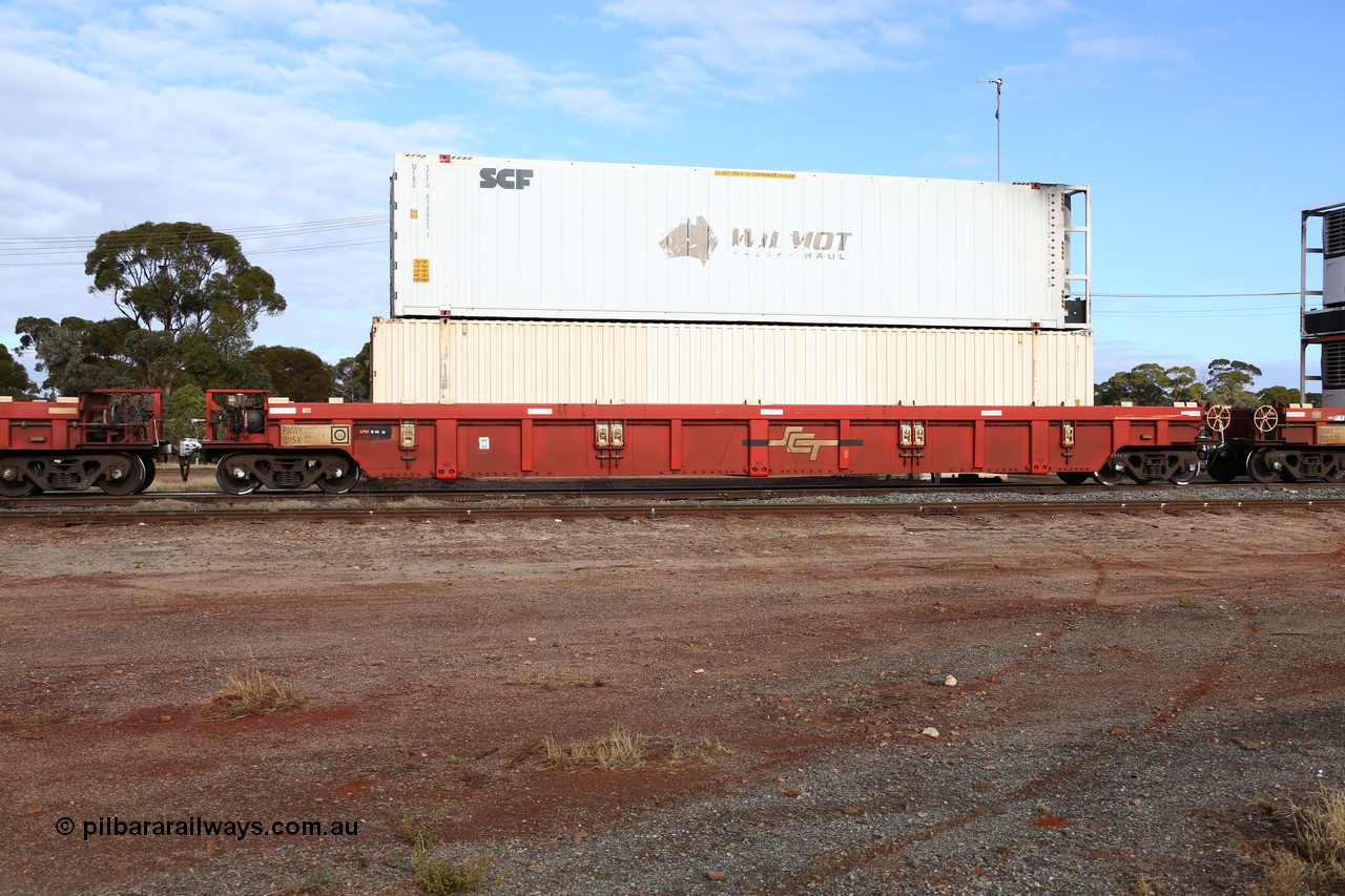 160525 4581
Parkeston, SCT train 3PG1 which operates from Perth to Parkes NSW (Goobang Junction), PWWY type PWWY 0015 one of forty well waggons built by Bradken NSW for SCT, loaded with a 48' MEG1 type plain box SCFU 480475 and a 46' MFRG type former Wilmot Freeze Haul reefer, now SCFU 814055.
Keywords: PWWY-type;PWWY0015;Bradken-NSW;