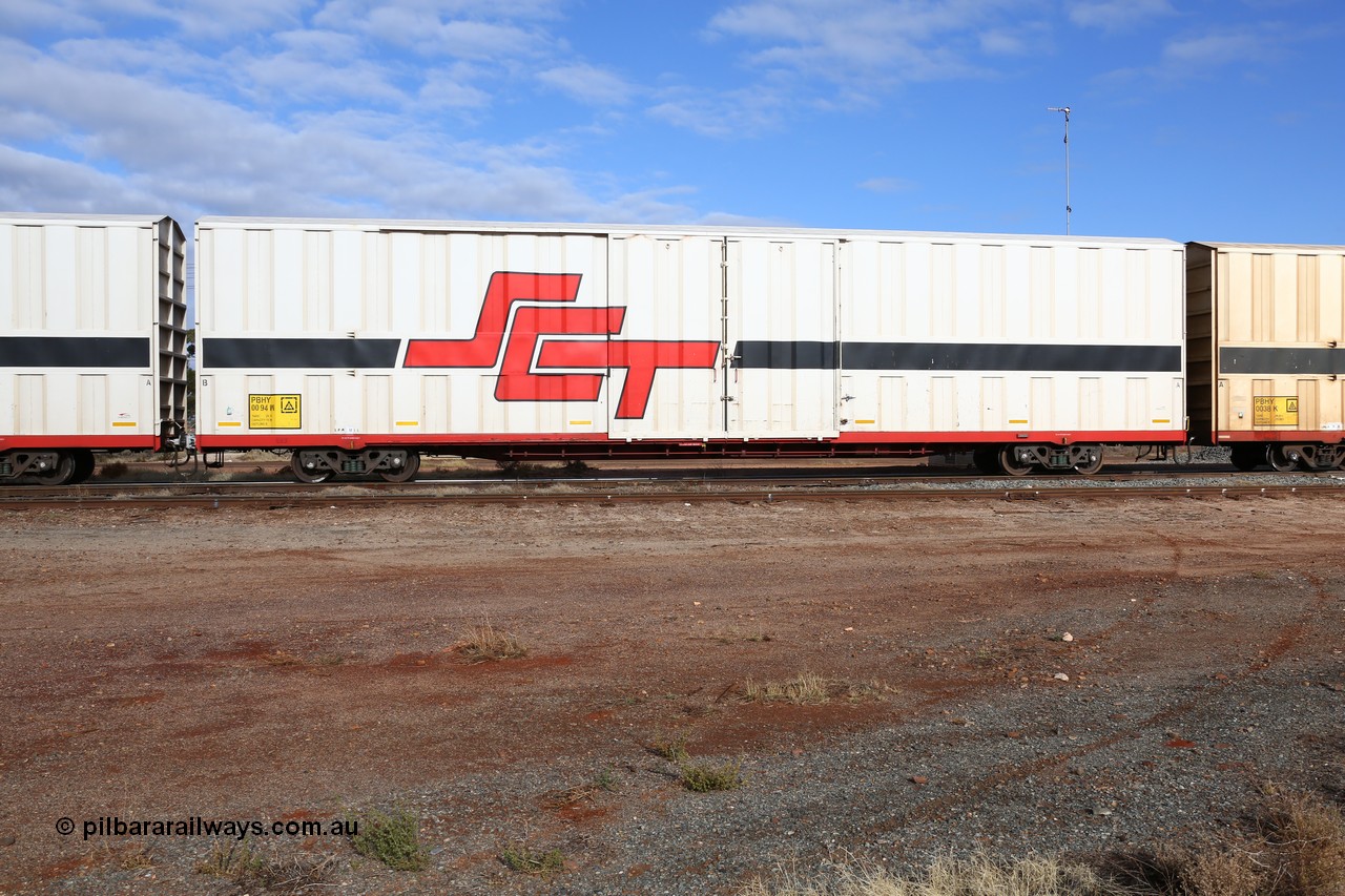160525 4593
Parkeston, SCT train 3PG1 which operates from Perth to Parkes NSW (Goobang Junction), PBHY type covered van PBHY 0094 Greater Freighter, built by CSR Meishan Rolling Stock Co China in 2014 without the Greater Freighter signage.
Keywords: PBHY-type;PBHY0094;CSR-Meishan-China;