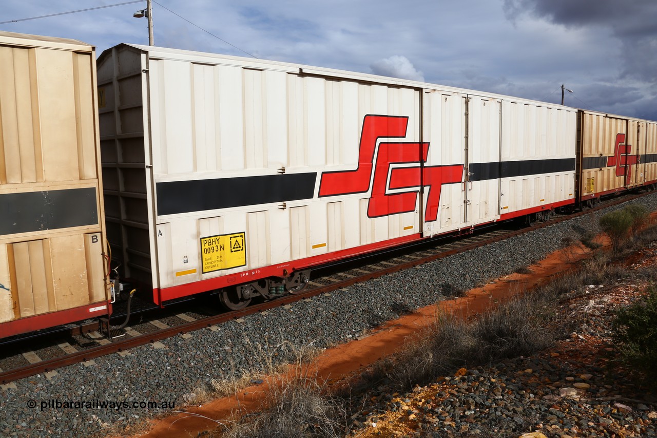 160526 5296
West Kalgoorlie, SCT train 3MP9 operating from Melbourne to Perth, PBHY type covered van PBHY 0093 Greater Freighter, built by CSR Meishan Rolling Stock Co China in 2014 without the Greater Freighter signage.
Keywords: PBHY-type;PBHY0093;CSR-Meishan-China;