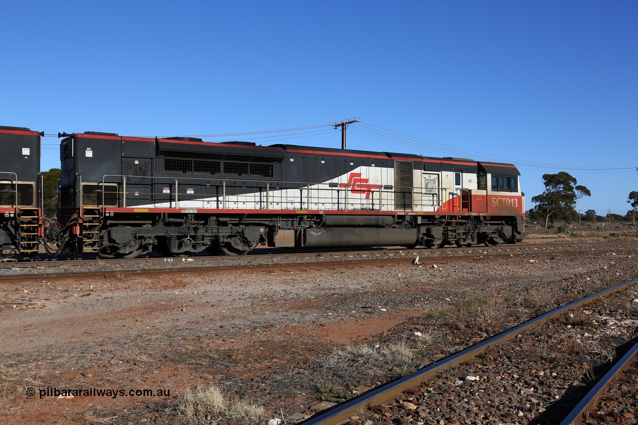 160530 9167
Parkeston, SCT train 7GP1 which operates from Parkes NSW (Goobang Junction) to Perth departs the mainline behind SCT class SCT 013 serial 08-1737 an EDI Downer built EMD model GT46C-ACe.
Keywords: SCT-class;SCT013;EDI-Downer;EMD;GT46C-ACe;08-1737;