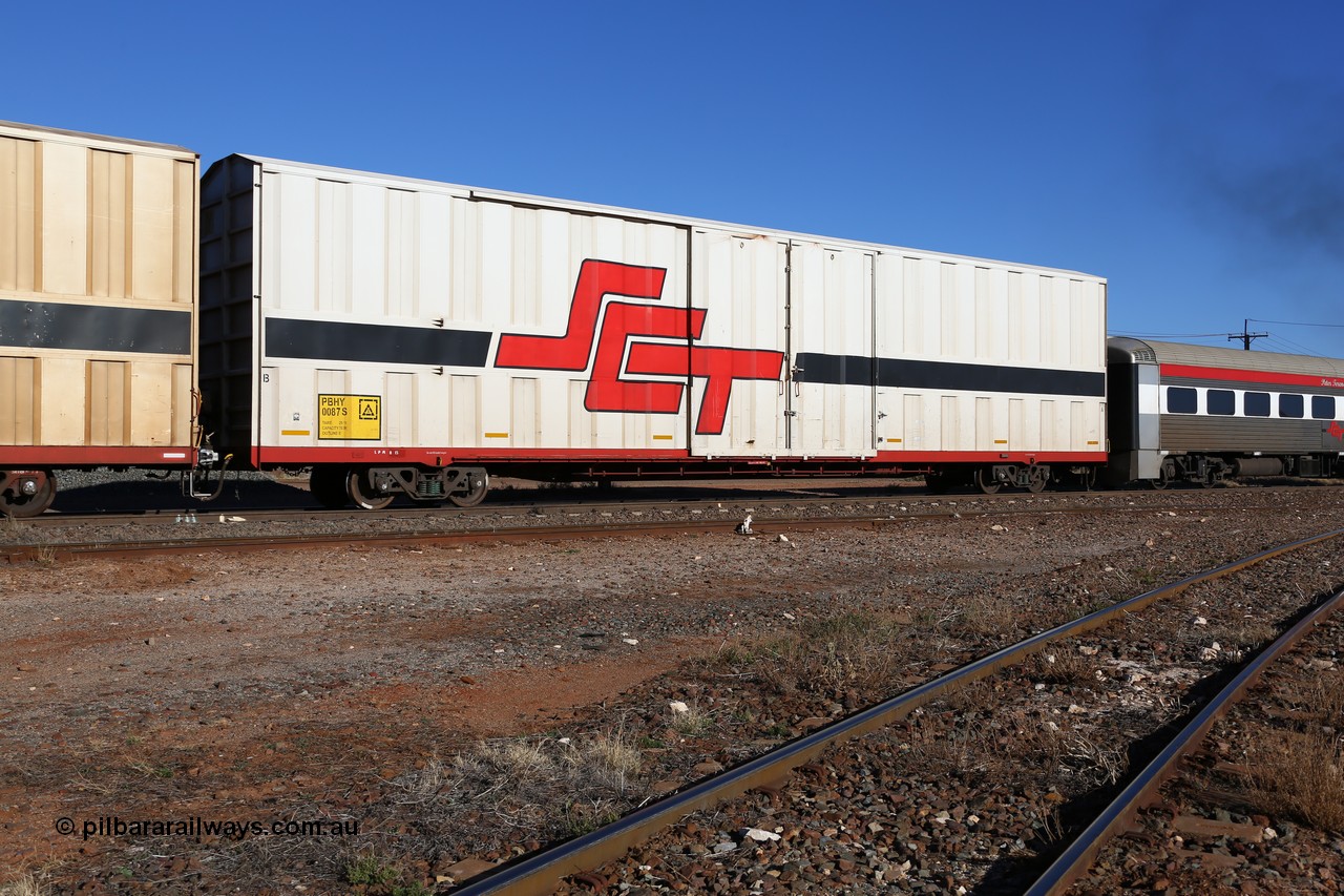 160530 9171
Parkeston, SCT train 7GP1 which operates from Parkes NSW (Goobang Junction) to Perth, PBHY type covered van PBHY 0087 Greater Freighter, built by CSR Meishan Rolling Stock Co China in 2014 without the Greater Freighter signage.
Keywords: PBHY-type;PBHY0087;CSR-Meishan-China;