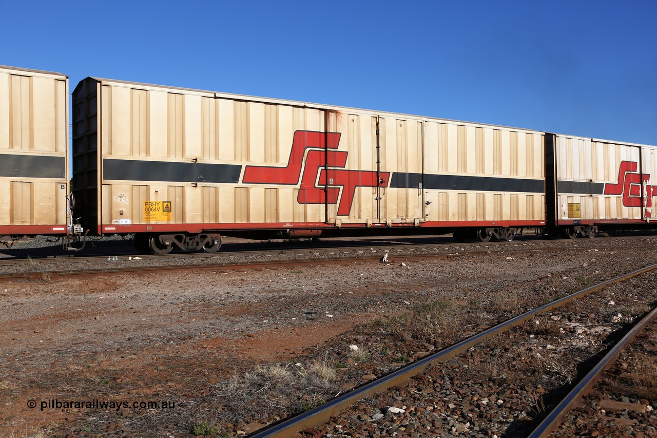 160530 9176
Parkeston, SCT train 7GP1 which operates from Parkes NSW (Goobang Junction) to Perth, PBHY type covered van PBHY 0064 Greater Freighter, one of a second batch of thirty units built by Gemco WA without the Greater Freighter signage.
Keywords: PBHY-type;PBHY0064;Gemco-WA;