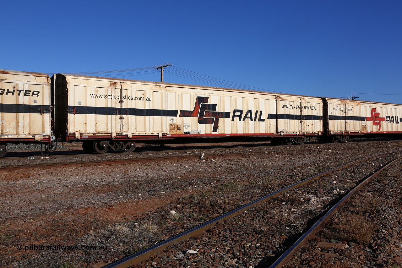 160530 9232
Parkeston, SCT train 7GP1 which operates from Parkes NSW (Goobang Junction) to Perth, PBGY type covered van PBGY 0116 Multi-Freighter, one of eighty units built by Gemco WA, with Independent Brake signage.
Keywords: PBGY-type;PBGY0116;Gemco-WA;
