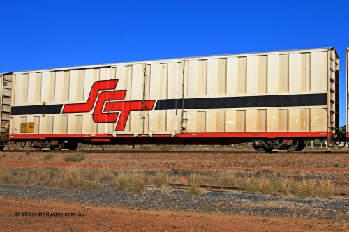 100603 8970
Parkeston, SCT train 3MP9, PBHY type covered van PBHY 0054 Greater Freighter, one of a second batch of thirty units built by Gemco WA in 2006/07 without the Greater Freighter signage.
Keywords: PBHY-type;PBHY0054;Gemco-WA;