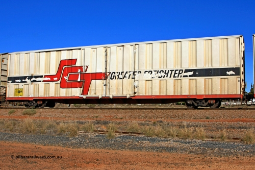 100603 8971
Parkeston, SCT train 3MP9, PBHY type covered van PBHY 0004 Greater Freighter, one of thirty five units built by Gemco WA in 2005.
Keywords: PBHY-type;PBHY0005;Gemco-WA;