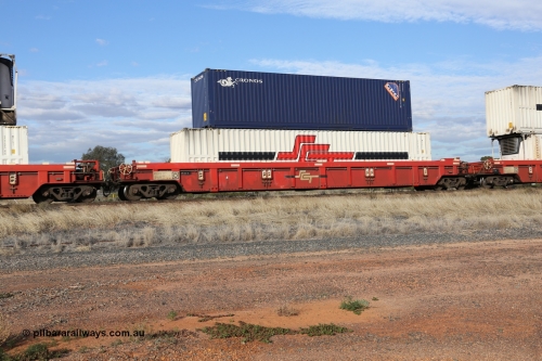 130710 1021
Parkeston, SCT train 3PG1, PWWY type 100 tonne well waggon PWWY 0016 double stacked with an SCT 48' MFG1 type container SCTDS 4807 and a 40' Cronos 4EG1 type container CXSU 103657. Bradken NSW built forty of these PWWY wells for SCT in 2008.
Keywords: PWWY-type;PWWY0016;Bradken-NSW;