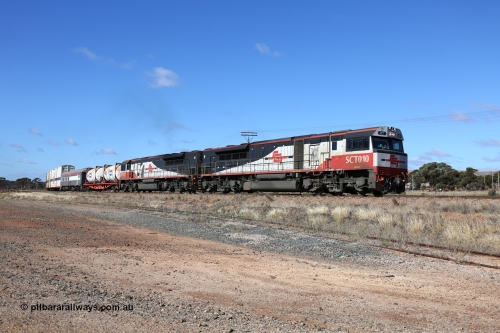 160522 2217
Parkeston, SCT train 6MP9 operating from Melbourne to Perth departs for West Kalgoorlie and eventually Perth behind EDI Downer built EMD model GT46C-ACe unit SCT 010 serial 97-1734 with 76 waggons for 5382 tonnes and 1800 metres length.
Keywords: SCT-class;SCT010;EDI-Downer;EMD;GT46C-ACe;07-1734;