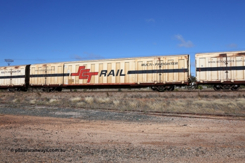 160522 2232
Parkeston, SCT train 6MP9 operating from Melbourne to Perth, PBGY type covered van PBGY 0142 Multi-Freighter, one of eighty units built by Gemco WA with Independent Brake signage.
Keywords: PBGY-type;PBGY0142;Gemco-WA;