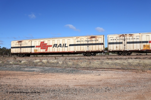 160522 2286
Parkeston, SCT train 6MP9 operating from Melbourne to Perth, PBGY type covered van PBGY 0157 Multi-Freighter, one of eighty units built by Gemco WA.
Keywords: PBGY-type;PBGY0157;Gemco-WA;