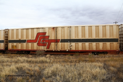 160524 3653
Kalgoorlie, SCT train 2PM9 operating from Perth to Melbourne, PBHY type covered van PBHY 0040 Greater Freighter, one of a second batch of thirty units built by Gemco WA.
Keywords: PBHY-type;PBHY0040;Gemco-WA;