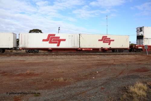 160525 4569
Parkeston, SCT train 3PG1 which operates from Perth to Parkes NSW (Goobang Junction), Gemco WA built PQIY type 80' container flat PQIY 0029 loaded with an SCT 40' RFRA type reefer SCTR 143 and an SCT 40' container SCT 40205.
Keywords: PQIY-type;PQIY0029;Gemco-WA;
