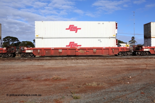 160525 4588
Parkeston, SCT train 3PG1 which operates from Perth to Parkes NSW (Goobang Junction), PWWY type PWWY 0036 one of forty well waggons built by Bradken NSW for SCT, loaded with two 48' SCT reefers SCTR 215 and SCTR 302.
Keywords: PWWY-type;PWWY0036;Bradken-NSW;
