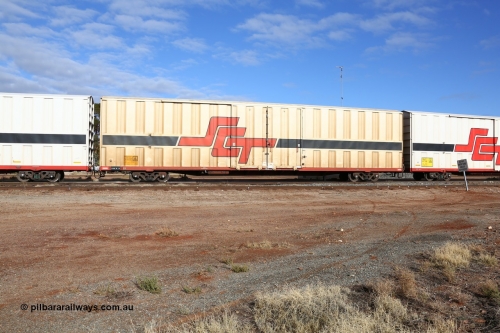 160525 4607
Parkeston, SCT train 3PG1 which operates from Perth to Parkes NSW (Goobang Junction), PBHY type covered van PBHY 0062 Greater Freighter, one of a second batch of thirty units built by Gemco WA without the Greater Freighter signage.
Keywords: PBHY-type;PBHY0062;Gemco-WA;