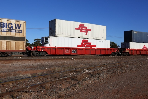 160530 9108
Parkeston, SCT train 1PM9 operates mostly empty from Perth to Melbourne, PWXY type PWXY 0003 one of twelve well waggons built by CSR Meishan Rolling Stock Co of China for SCT in 2008, loaded with a 48' SCT reefer SCTR 315 and a 40' SCT box SCT 40218.
Keywords: PWXY-type;PWXY0003;CSR-Meishan-China;
