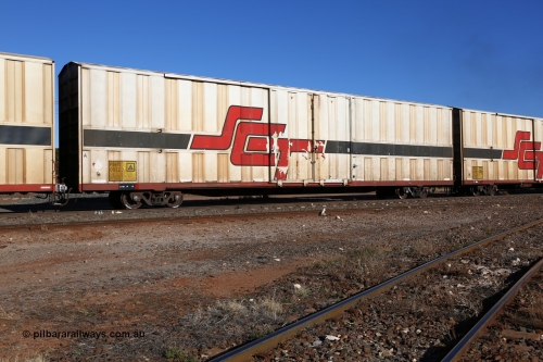 160530 9175
Parkeston, SCT train 7GP1 which operates from Parkes NSW (Goobang Junction) to Perth, PBHY type covered van PBHY 0012 Greater Freighter, one of thirty five units built by Gemco WA in 2005 without the Greater Freighter signage.
Keywords: PBHY-type;PBHY0012;Gemco-WA;