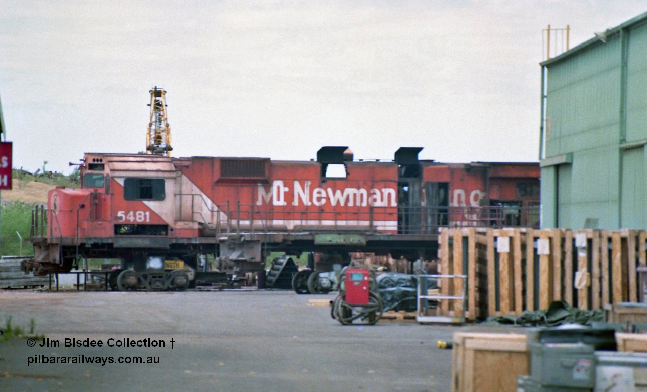 23721
Bassendean, Goninan workshops, Mt Newman Mining AE Goodwin built ALCo M636 unit, 5481 serial G6061-2 awaiting rebuilding into CM40-8M 5650 in July 1993. December 1992.
Jim Bisdee photo.
Keywords: 5481;AE-Goodwin;ALCo;M636C;G6061-2;