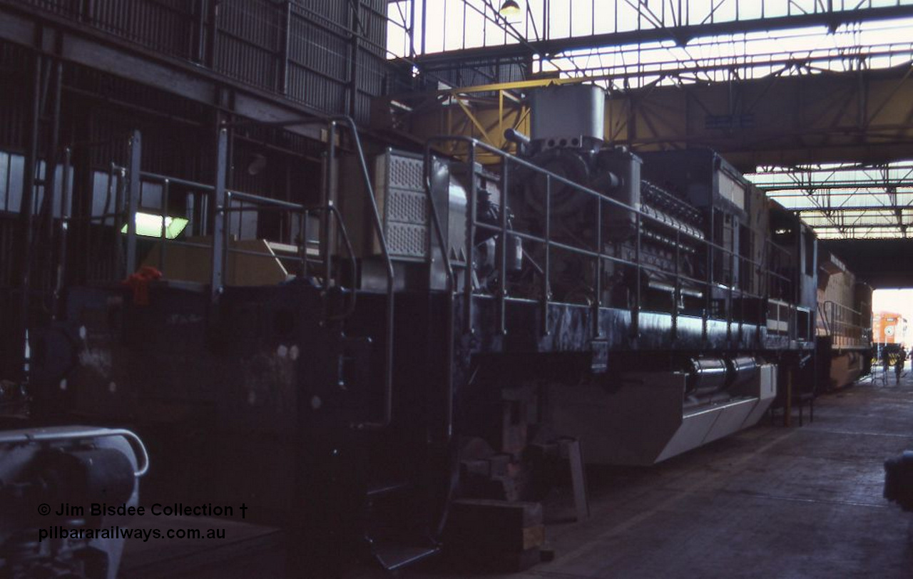 6980 001
Welshpool, Goninan Open Day 27th August, 1988. View from No.2 end of under construction GE CM39-8 locomotive 5632 serial 5831-11 / 88-081 being built for Mt Newman Mining.
Jim Bisdee photo.
Keywords: 5632;Goninan;GE;CM39-8;5831-11/88-081;
