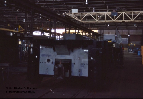 1050 001
Welshpool, Goninan Open Day 27th August, 1988. Brand new GE CM39-8 locomotive 5633 serial 5831-12 / 88-082 is only in the early stages of construction for Mt Newman Mining.
Jim Bisdee photo.
Keywords: 5633;Goninan;GE;CM39-8;5831-12/88-082;