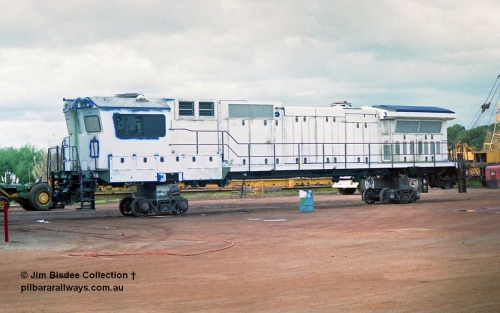 23877
Bassendean, Goninan workshops, an unidentified ALCo to GE CM40-8M rebuild unit, could be 5648. July 1993.
Jim Bisdee photo.
Keywords: Goninan;GE;CM40-8M;