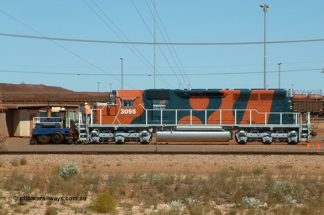 040807 121312r
Nelson Point freshly delivered BHP Billiton EMD SD40R unit 3095 serial 33677 frame 7083-7 and originally Southern Pacific SD40 SP 8485 is being shunted by Track Mobile #2 7th August 2004.
Keywords: 3095;EMD;SD40R;33677/7083-7;SD40;SP8485;