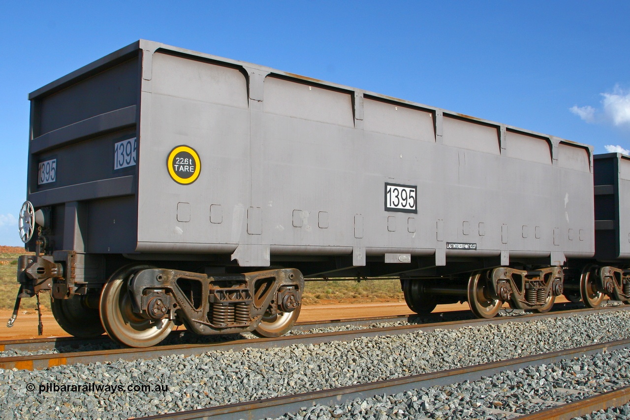 080116 1371r
Chapman Siding, FMG 'slave' ore waggon 1395 tare 22.6 tonnes with rotary coupler built by the Zhuzhou Rolling Stock Works in China, stands on the passing track. 16th January 2008.
Keywords: CSR-Zhuzhou-Rolling-Stock-Works-China;