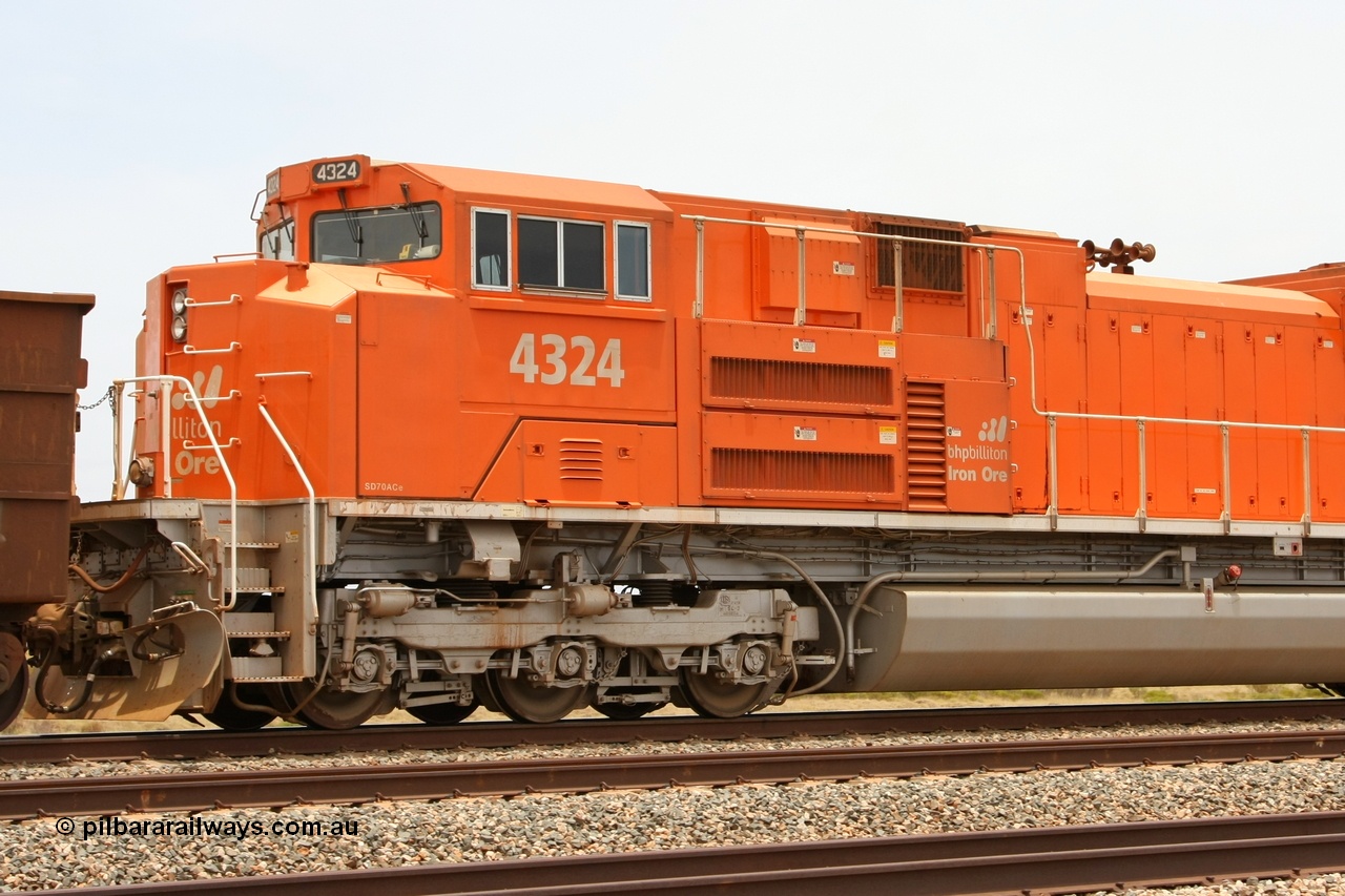081225 0533r
Walla Siding on Christmas Day 2008, BHP Billiton Electro-Motive built SD70ACe mid train unit 4324 serial 20066862-037, this is the 'class leader' of a batch of ten SD70ACe units built for BNSF but sold to BHP Billiton following construction. Note the difference of this cab shot to the one of lead unit capable 4332.
Keywords: 4324;Electro-Motive;EMD;SD70ACe;20066862-037;BNSF-9166;