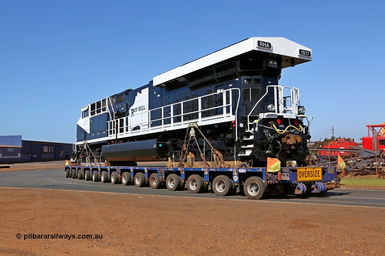 151230 9701
Port Hedland, left hand side rear view of Roy Hill's General Electric built ES44ACi unit RHA 1017 serial 63828, this angle shows the size of the radiator wing section. 30th December 2015.
Keywords: RHA-class;RHA1017;GE;ES44ACi;63828;