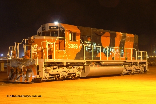 040806 185209r
Nelson Point, the first of the last! EMD SD40R unit 3096 serial 31510 originally Southern Pacific SD40 SP 8429 the first SD40R unloaded out of the final batch sits at the hardstand awaiting pick-up 6th August 2004.
Keywords: 3096;EMD;SD40R;31510/7861-20;SD40;SP8429;