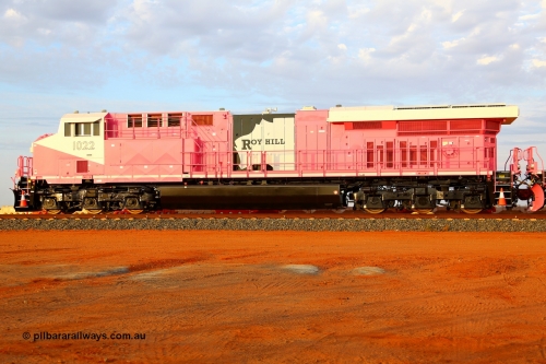 180918 0209r
Boodarie, about the 23 km at Roy Hill Rail Construction Yard, brand new Roy Hill RHA class loco RHA 1022 with serial 64739 a GE Fort Worth built GE model ES44ACi in the special Breast Cancer Awareness livery undergoes commissioning prior to official handover. All five were built at General Electric's Fort Worth Texas plant. 18th September 2018. 
[url=https://goo.gl/maps/57fPumfasGv]GeoData[/url].
Keywords: RHA-class;RHA1022;GE-Fort-Worth;GE;ES44ACi;64739;